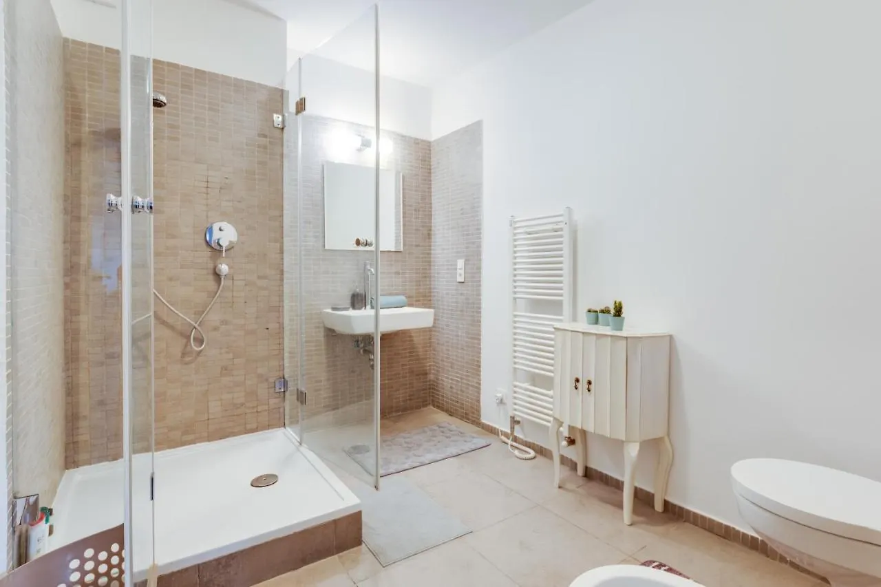 Spacious Stylish Attic In The Heart Of The Center - Karlovo Praag Tsjechië