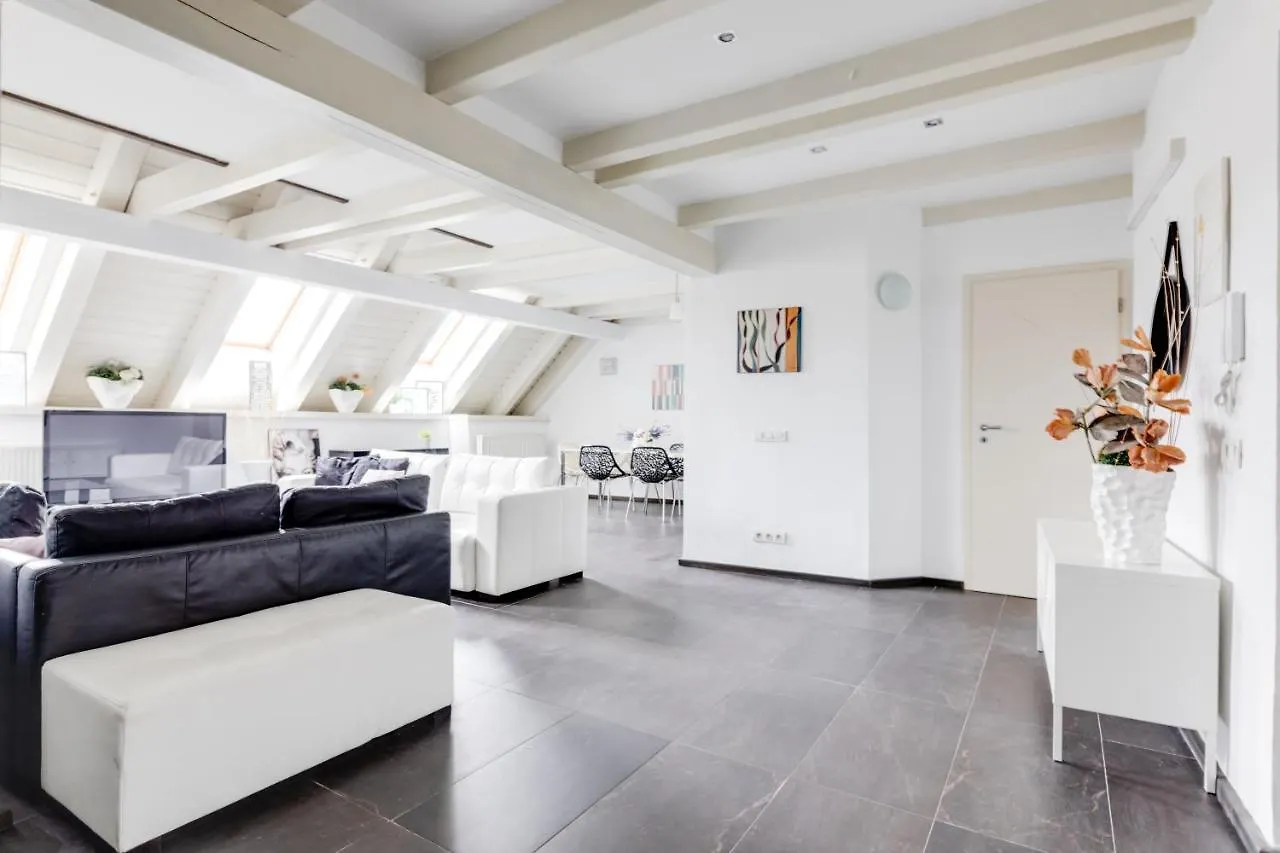 Spacious Stylish Attic In The Heart Of The Center - Karlovo براغ جمهورية التشيك