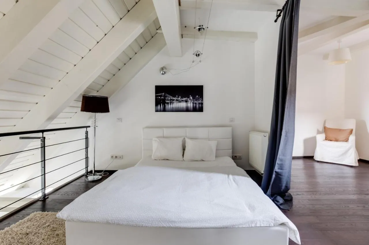 Spacious Stylish Attic In The Heart Of The Center - Karlovo براغ