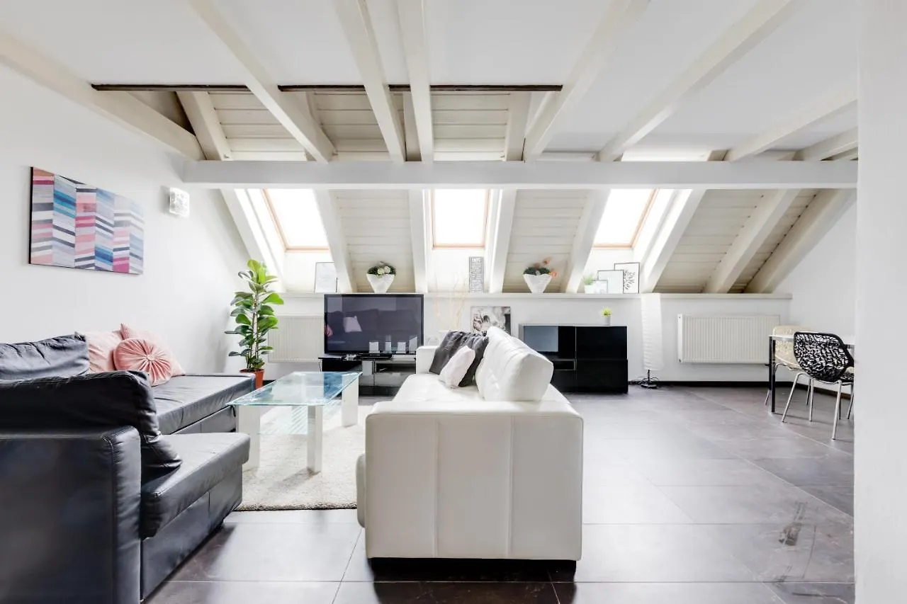 Spacious Stylish Attic In The Heart Of The Center - Karlovo براغ 0*,