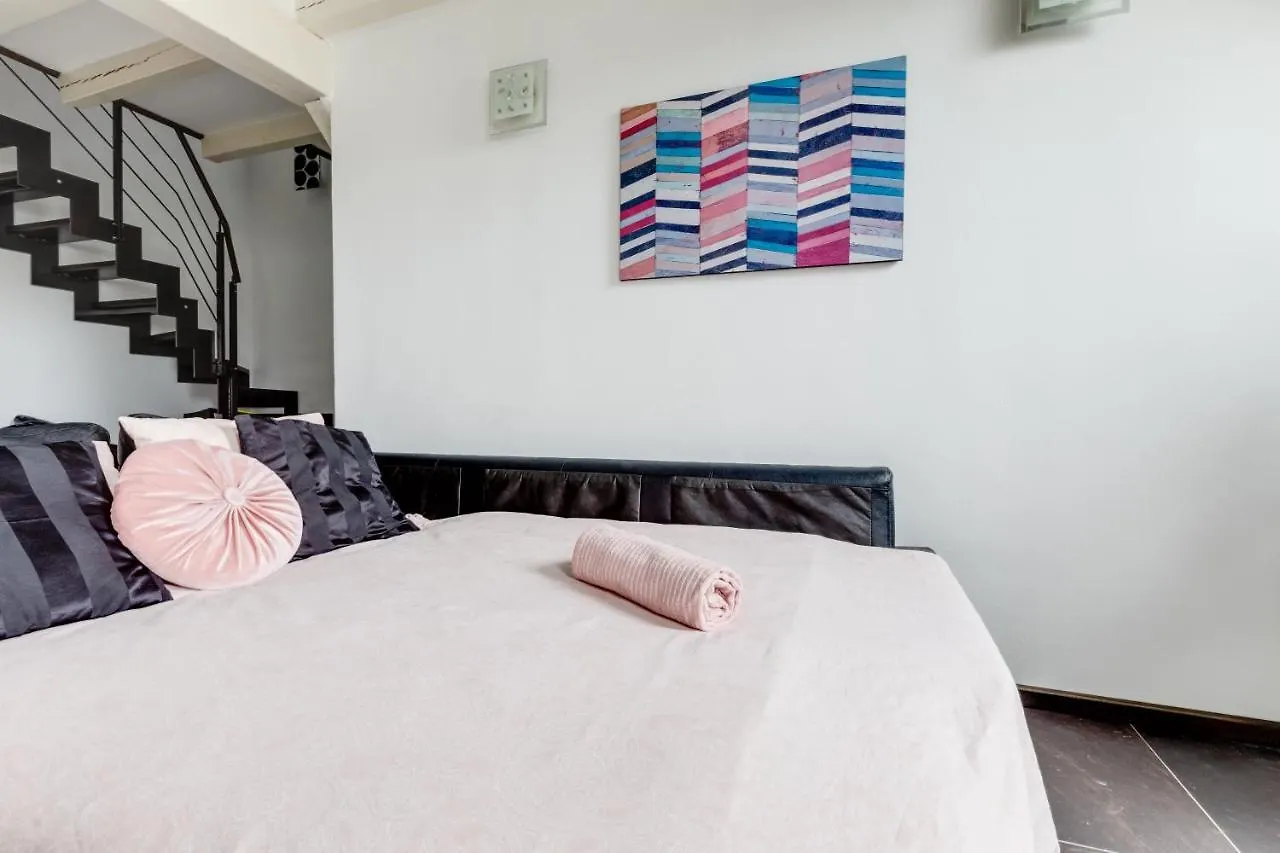 Spacious Stylish Attic In The Heart Of The Center - Karlovo براغ
